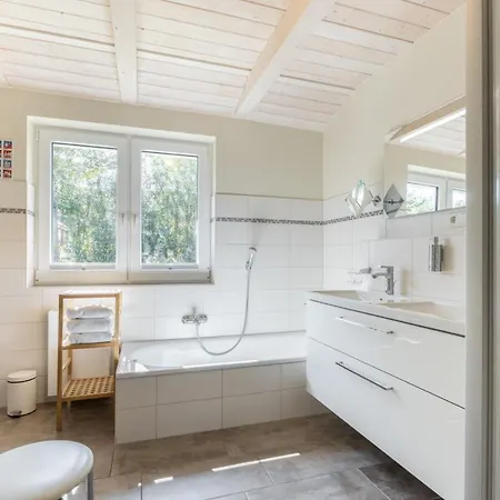 Feriehus Min To Huus - Stilvoll Wohnen Zwischen Deich Und Dagebüll